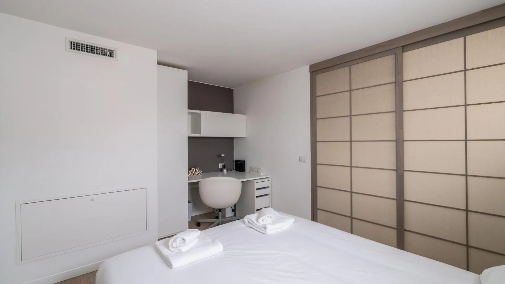 Appartement Appartamento Parmenide Milan Italie